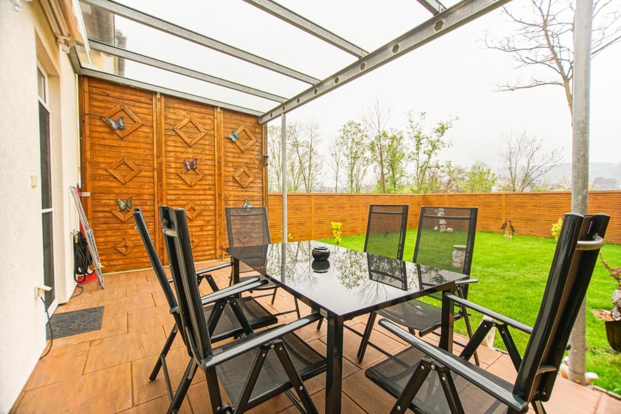 Auszeit Steiraland 1 Mit Privaten Garten Ueberdachter Terrasse Und Parken Leoben  Buitenkant foto
